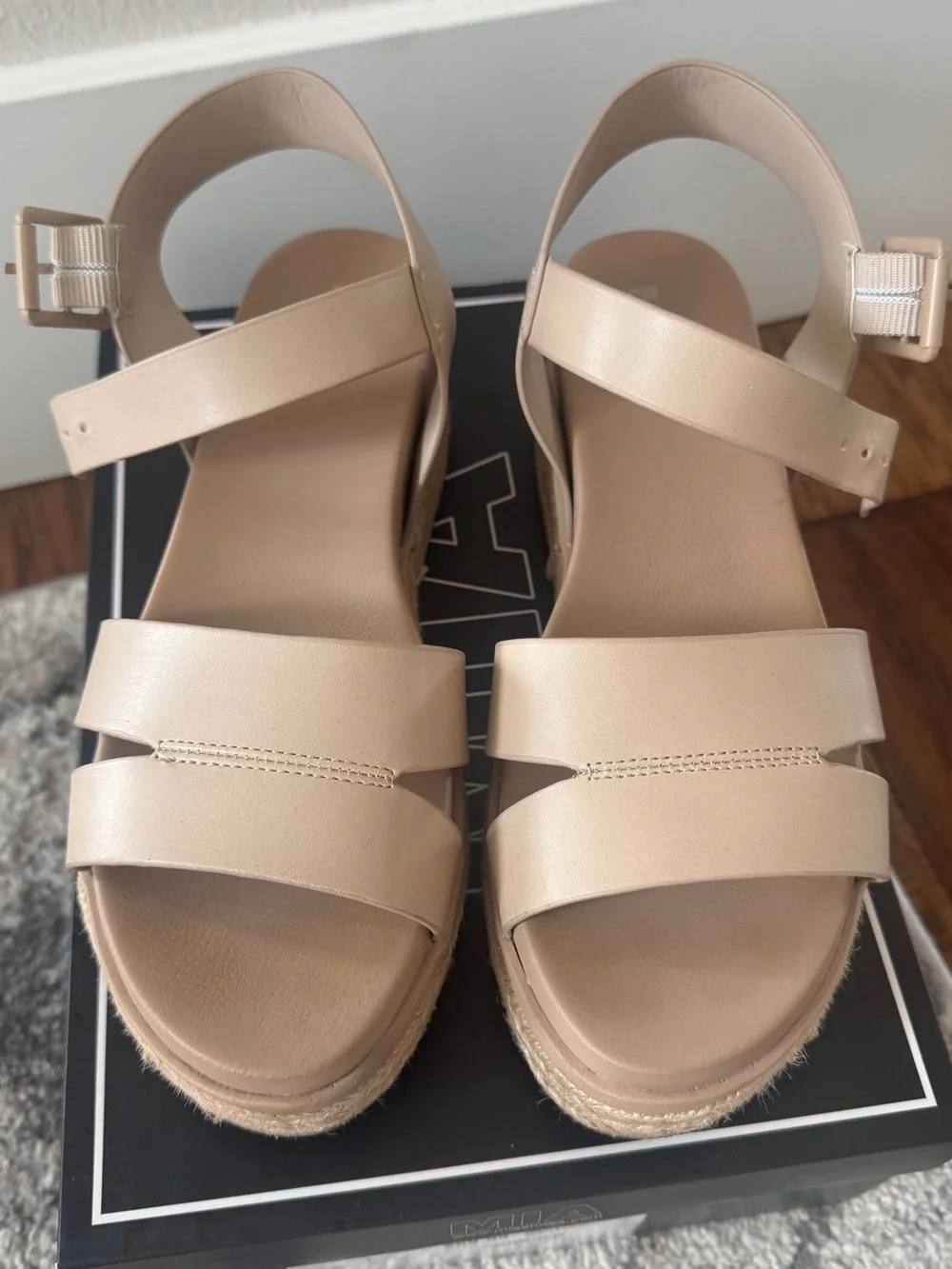 EUC MIA Beige Espadrille Platform Sandal , size 8, wore ONCE
